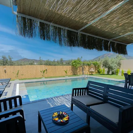 Bambu Vila *